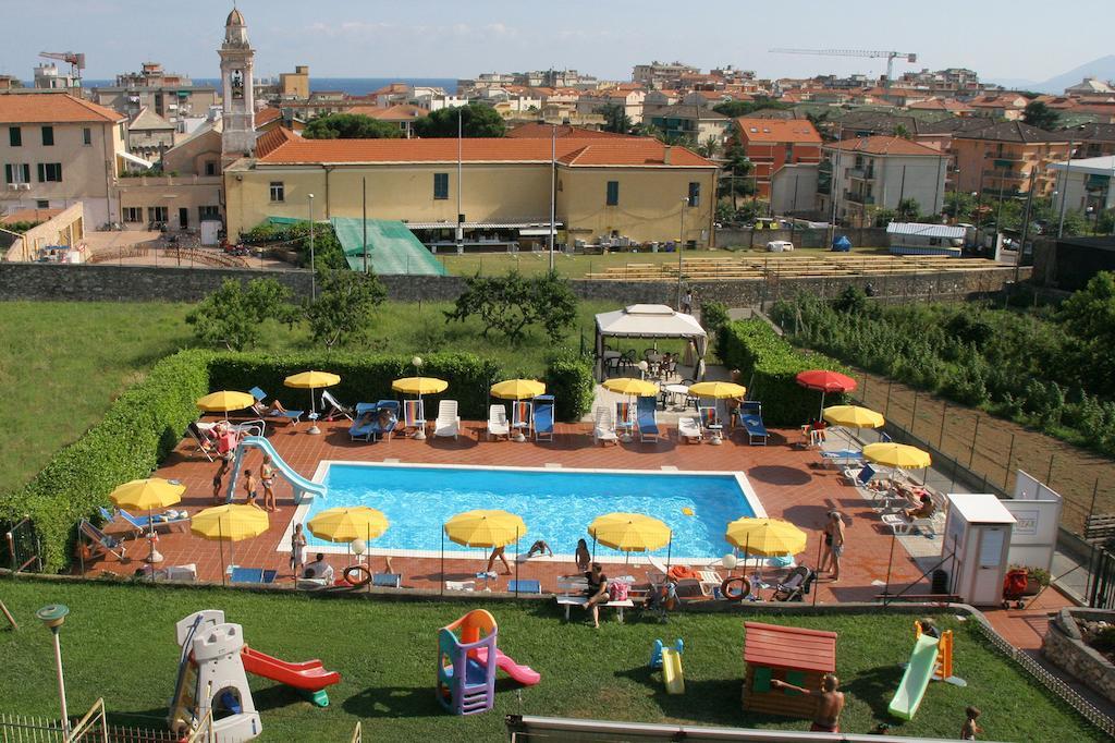 Residence Mizar Pietra Ligure Kültér fotó