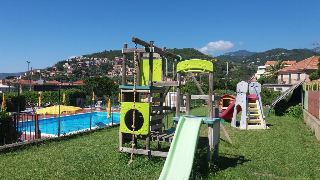 Residence Mizar Pietra Ligure Kültér fotó