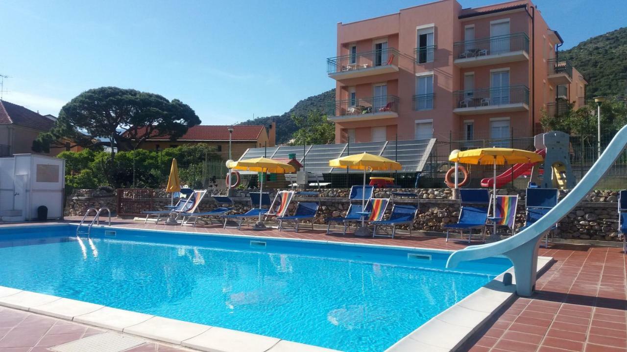 Residence Mizar Pietra Ligure Kültér fotó